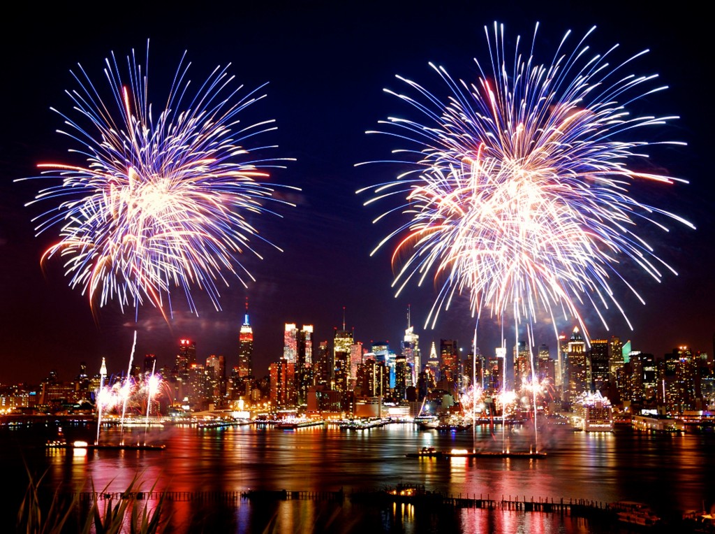 NYE Fireworks Wallpaper | Free HD Downloads
 New Years Fireworks Wallpaper 2015