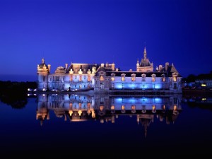 Chateau de Chantilly-Chantilly-France Night View Wallpaper