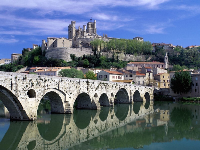 Beziers France-Orb River Wallpaper
