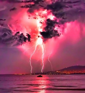 Stormy Pink Sky Wallpaper