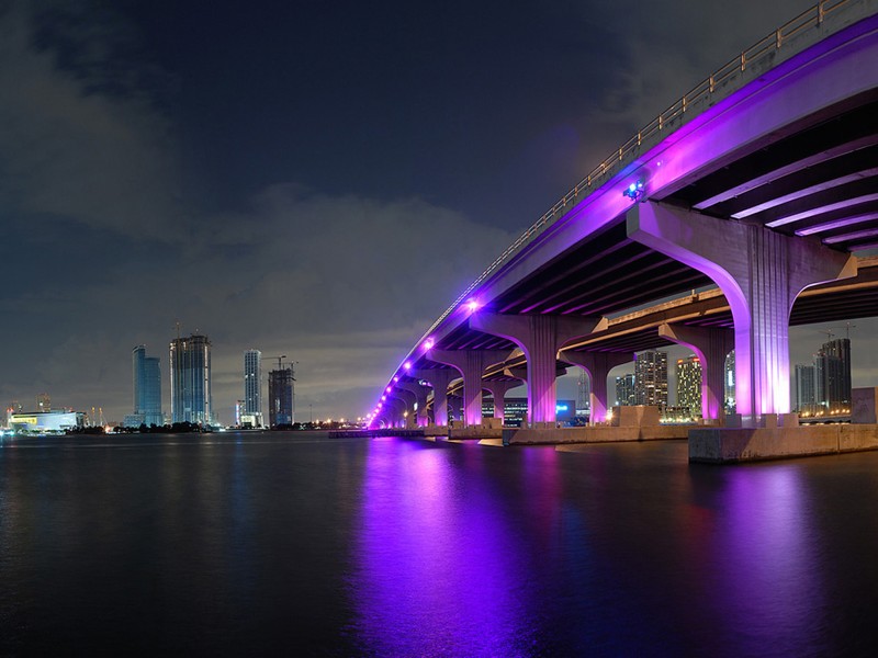 Nighttime Miami Fl Skyline Wallpaper