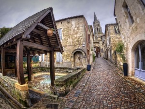 French Cobblestone Street Wallpaper