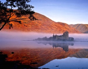 Kilchurn Castle-Scotland Wallpaper