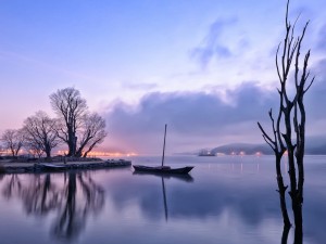 Peaceful Boat Wallpaper