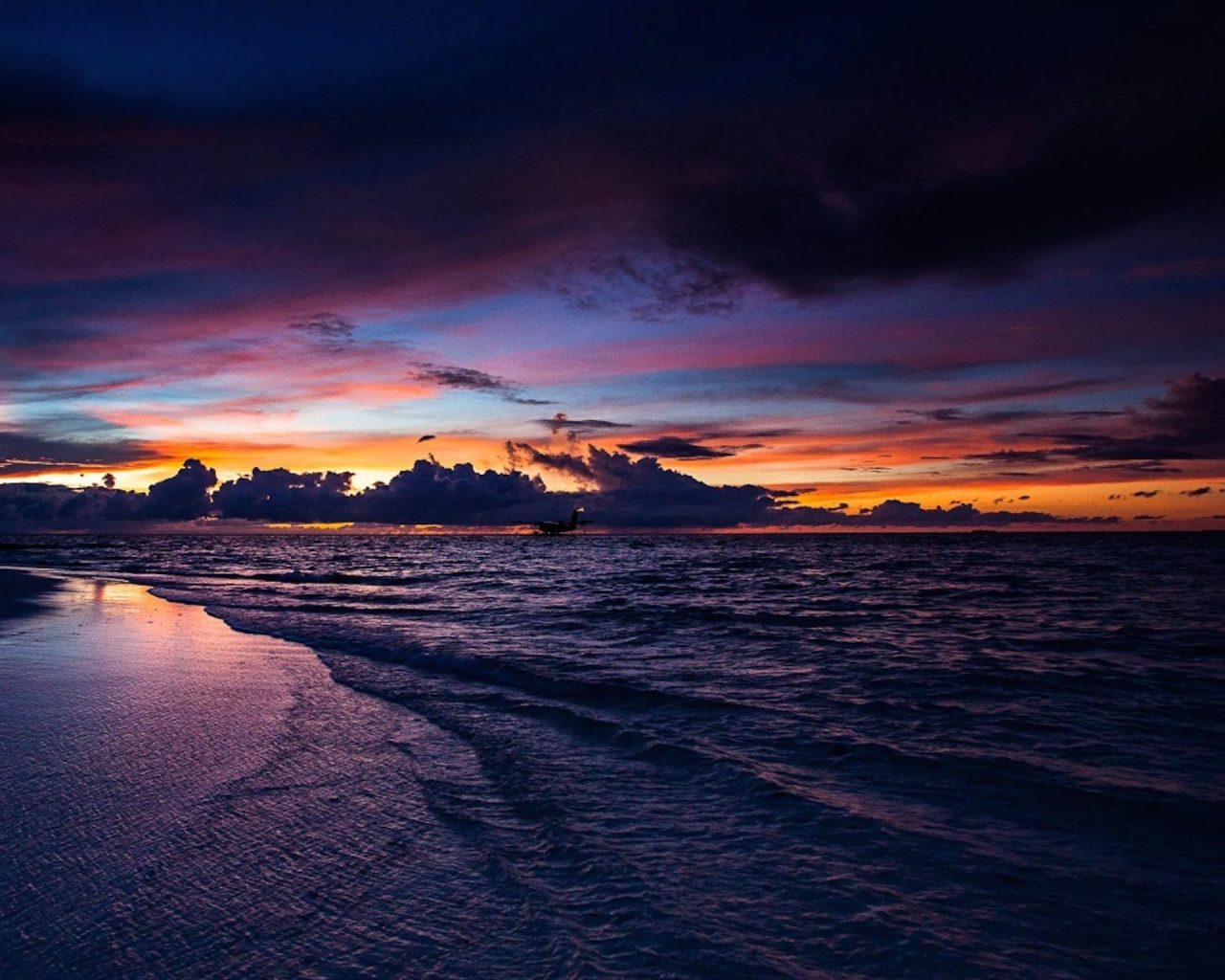 Maldives Sunset Wallpaper | Free HD Sunset Background